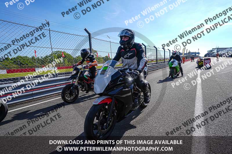 donington no limits trackday;donington park photographs;donington trackday photographs;no limits trackdays;peter wileman photography;trackday digital images;trackday photos